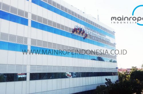 kaca gedung